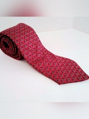 Christian Dior Men's Red Patterned Silk Tie